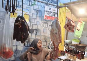 Jangan Tertipu! Ini Cara Kenali Daging Gelonggongan di Pasar